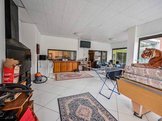 5 Bedroom Property for Sale in Langenhovenpark Free State